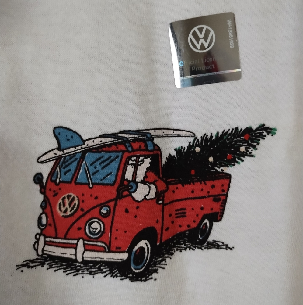 Crazy Shirt Hawaiian Volkswagen Official Licensed Mele Kalikimaka T-shirt (L)